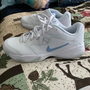 New Nike Court Lite 2 Tennis Sneakers. Womens size 10
